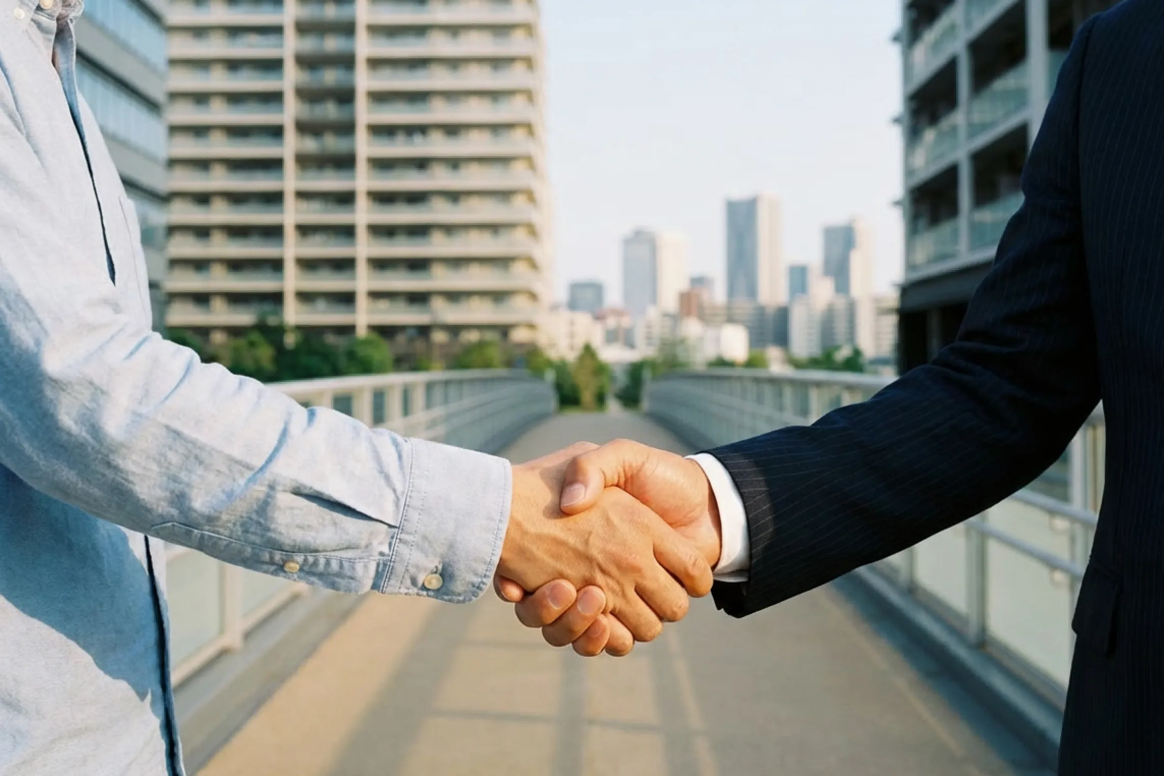 豊富な実績と強い責任感で事業主さまとお客さまの架け橋に。