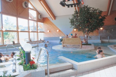 水着で楽しめるプール？？